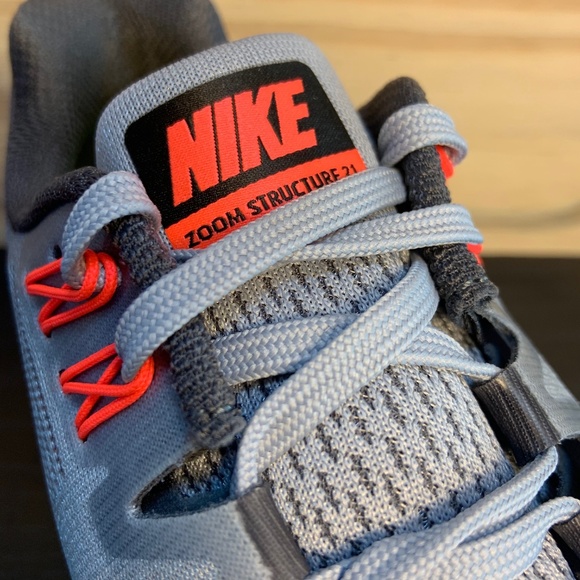 New Nike Women's Air Zoom Structure 21 Running - Picture 4 of 8